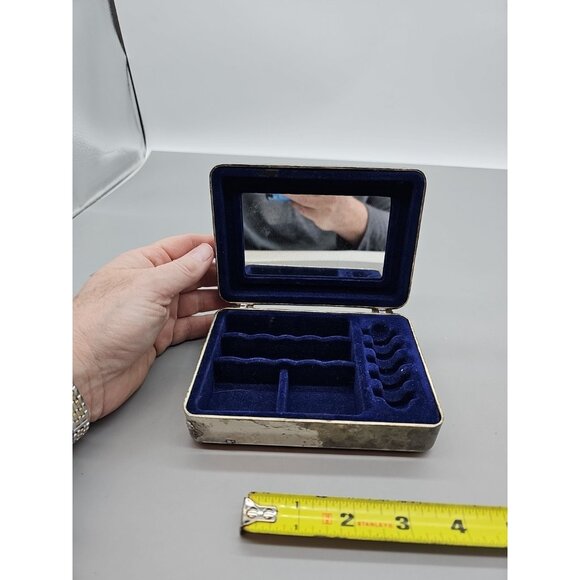 Vintage Embellished Bow Lidded box Silver tone Metal Trinket Jewelry Ring Box - Picture 6 of 7